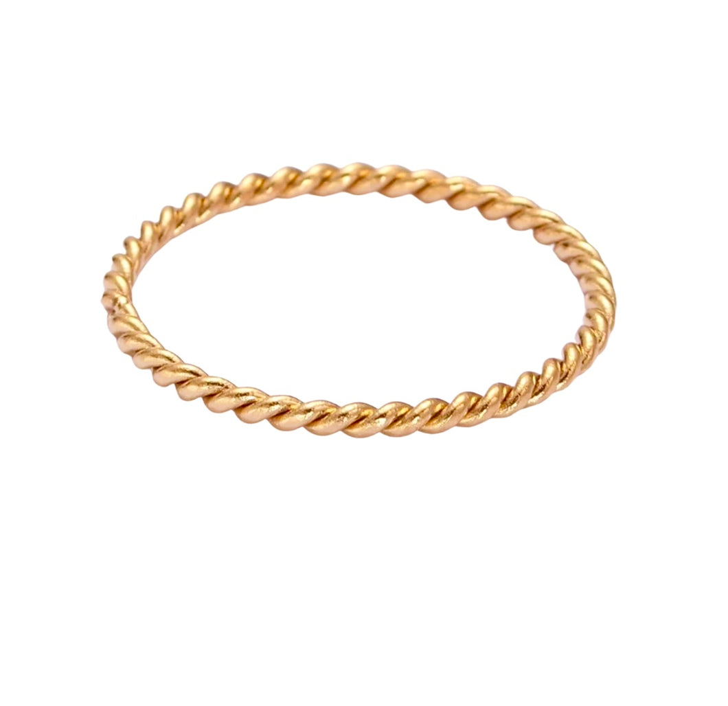 Simply Twisted Ring