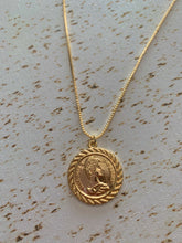 Flip the Coin | Box Chain Necklace